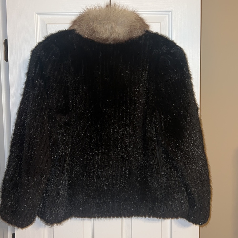 Beautiful! Maison Blanche real mink! Very beautiful with a gorgeous sheen! - Picture 4 of 8